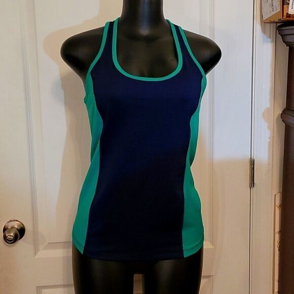 BRAND NEW AERIE F.I.T TOP WITH BUILT IN SPORT BRA - Picture 2 of 14